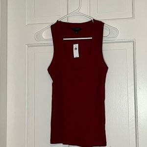 NWT Banana Republic ribbed crimson tank top, size small